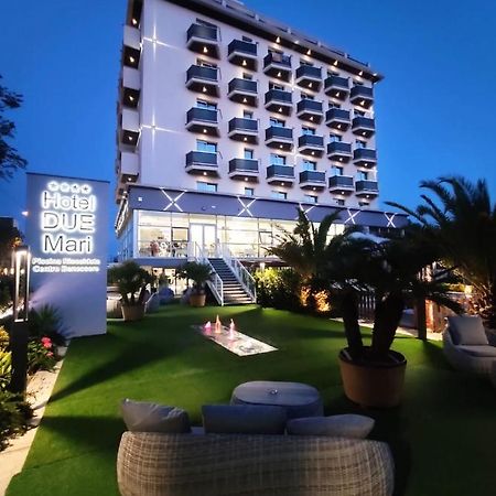Hotel Due Mari Rimini Buitenkant foto